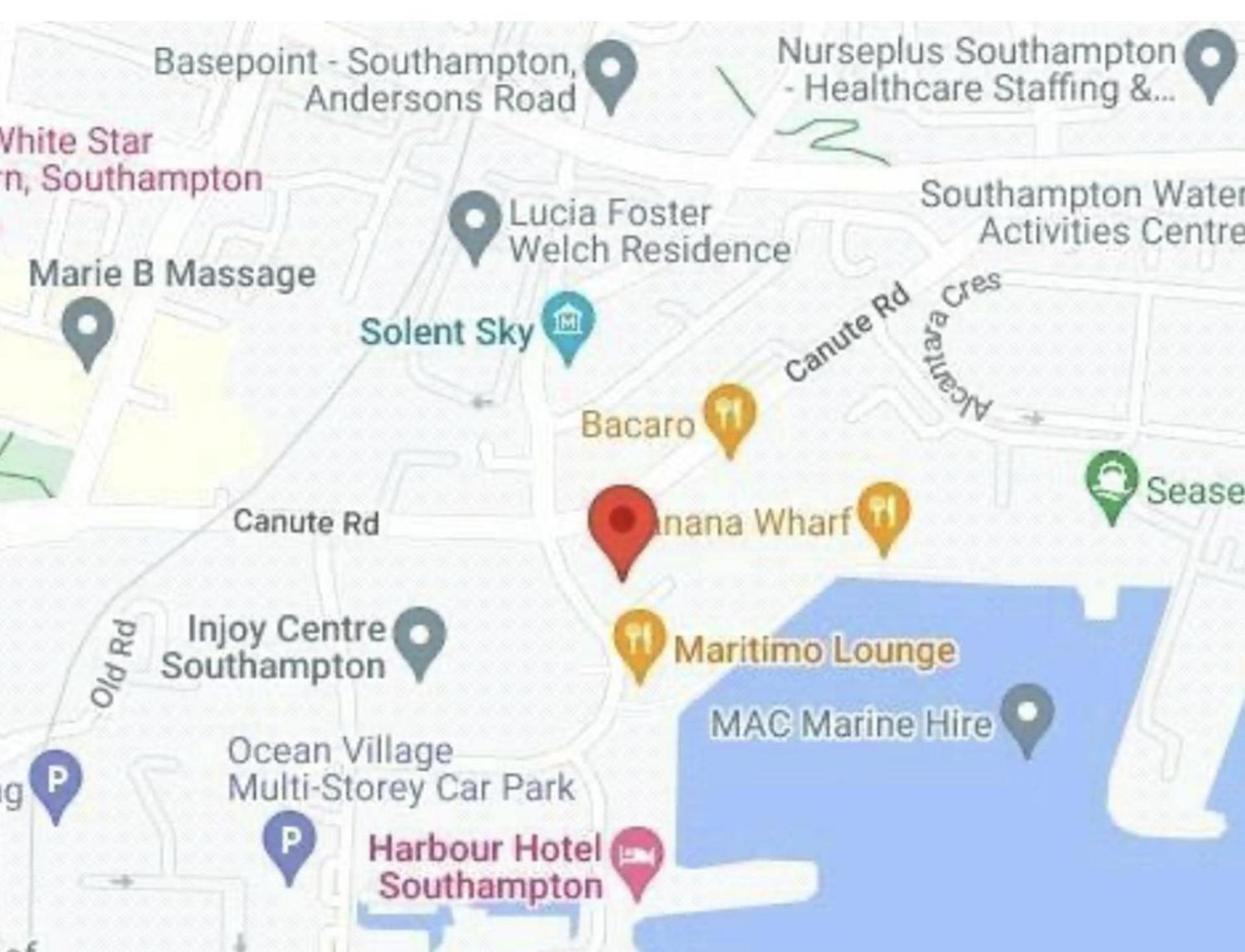 2 Bedroom Near Ocean Village Marina Port Apartment Саутхамптън Екстериор снимка